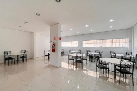 Apartamento à venda com 77m², 2 quartos e 1 vagaSalão de festas