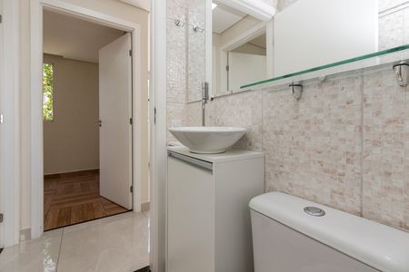 Banheiro de apartamento para alugar com 2 quartos, 40m² em Capão Redondo, São Paulo