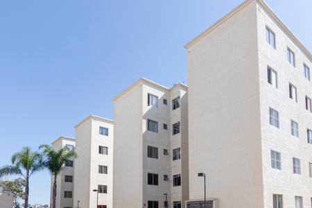 Fachada de apartamento para alugar com 2 quartos, 40m² em Capão Redondo, São Paulo
