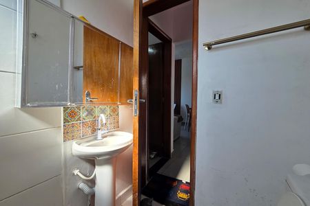 Casa de condomínio para alugar com 70m², 2 quartos e 1 vaga Casa de condomínio para alugar com 70m², 2 quartos e 1 vagaBanheiro