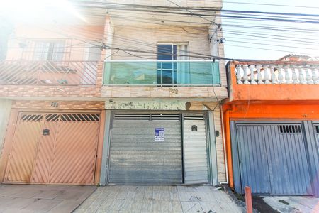 Fachada + Placa de casa para alugar com 1 quarto, 30m² em Vila Siria, São Paulo