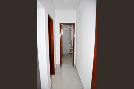 Detalhe - Corredor Quartos de casa à venda com 2 quartos, 68m² em Vila dos Remedios, São Paulo