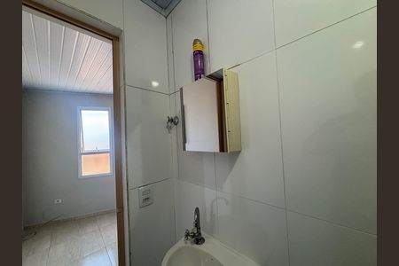 Banheiro de kitnet/studio para alugar com 1 quarto, 20m² em Colônia, Ribeirão Pires