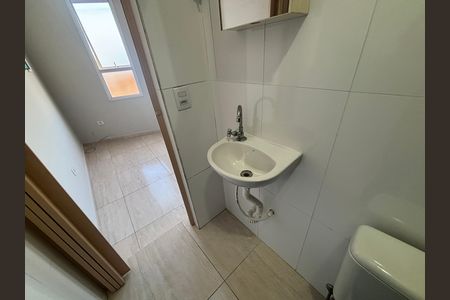 Banheiro de kitnet/studio para alugar com 1 quarto, 20m² em Colônia, Ribeirão Pires