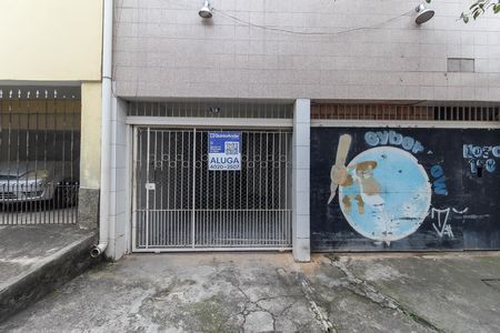 Fachada de casa para alugar com 1 quarto, 45m² em Conjunto Residencial José Bonifácio, São Paulo