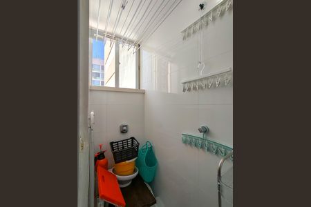 Banheiro de serviço de apartamento à venda com 4 quartos, 153m² em Tijuca, Rio de Janeiro