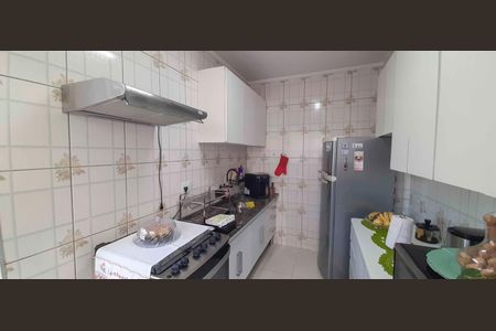 Cozinha de apartamento à venda com 2 quartos, 55m² em Remédios, Osasco