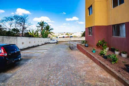 Garagem de apartamento para alugar com 2 quartos, 53m² em Jaqueline, Belo Horizonte