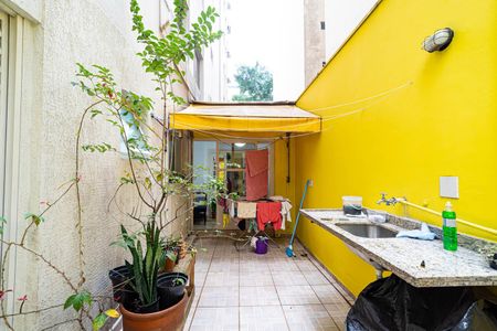 Apartamento para alugar com 75m², 2 quartos e 1 vaga Apartamento para alugar com 75m², 2 quartos e 1 vagaÁrea de Serviço