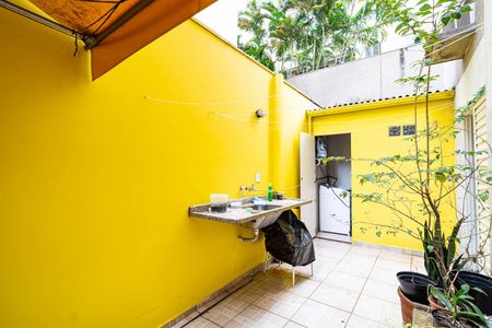 Apartamento para alugar com 75m², 2 quartos e 1 vaga Apartamento para alugar com 75m², 2 quartos e 1 vagaÁrea de Serviço