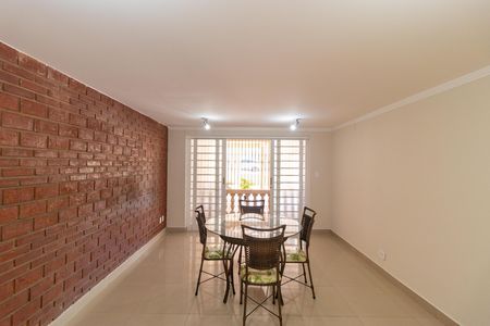 Apartamento à venda com 83m², 2 quartos e 2 vagas Apartamento à venda com 83m², 2 quartos e 2 vagasSalas