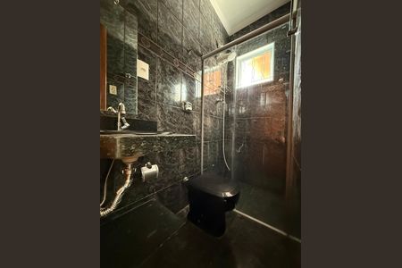Casa à venda com 120m², 3 quartos e 2 vagas Casa à venda com 120m², 3 quartos e 2 vagasBanheiro
