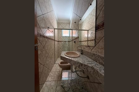 Banheiro de casa para alugar com 3 quartos, 120m² em Minaslandia, Belo Horizonte