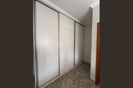 Casa à venda com 120m², 3 quartos e 2 vagas Casa à venda com 120m², 3 quartos e 2 vagasQuarto
