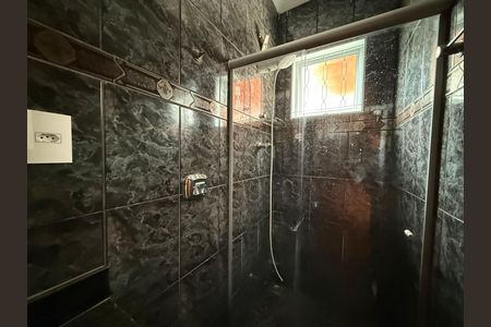 Casa à venda com 120m², 3 quartos e 2 vagas Casa à venda com 120m², 3 quartos e 2 vagasBanheiro
