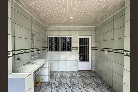 Casa à venda com 120m², 3 quartos e 2 vagas Casa à venda com 120m², 3 quartos e 2 vagasÁrea de serviço