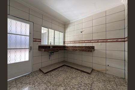 Casa à venda com 120m², 3 quartos e 2 vagas Casa à venda com 120m², 3 quartos e 2 vagasBanheiro