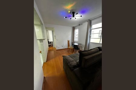 Apartamento para alugar com 48m², 2 quartos e 1 vagaSala