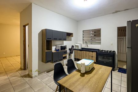 Casa à venda com 262m², 2 quartos e 2 vagas