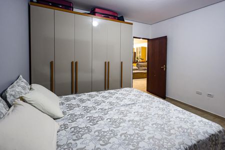 Casa à venda com 262m², 2 quartos e 2 vagas