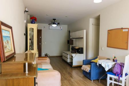 Apartamento à venda com 103m², 3 quartos e 1 vaga Apartamento à venda com 103m², 3 quartos e 1 vagaSala
