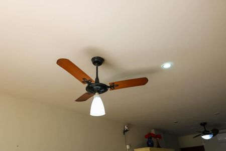 Apartamento à venda com 103m², 3 quartos e 1 vaga Apartamento à venda com 103m², 3 quartos e 1 vagaSala