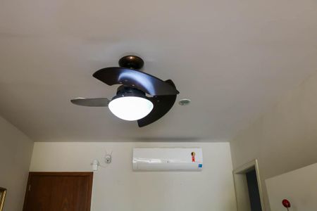 Apartamento à venda com 103m², 3 quartos e 1 vaga Apartamento à venda com 103m², 3 quartos e 1 vagaSala