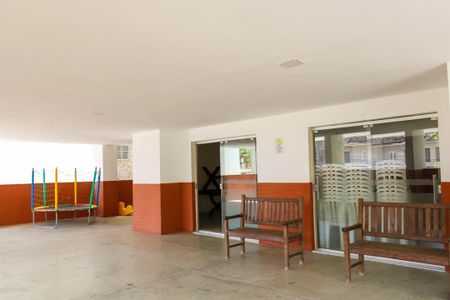 Apartamento à venda com 103m², 3 quartos e 1 vaga Apartamento à venda com 103m², 3 quartos e 1 vagaÁrea comum - Salão de festas