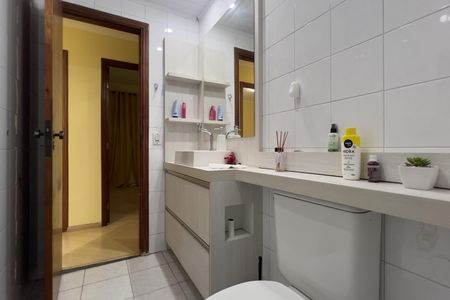 Banheiro de apartamento para alugar com 2 quartos, 62m² em Vila Augusta, Guarulhos