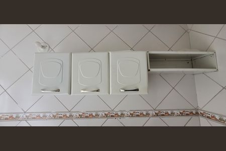 Cozinha - Armários de apartamento para alugar com 2 quartos, 44m² em Morada do Trevo, Betim