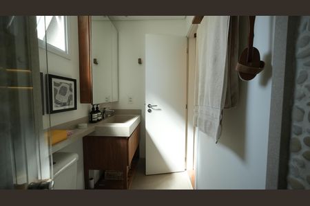 Apartamento à venda com 65m², 2 quartos e 2 vagasBanheiro da Suite 1