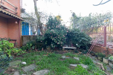 Fachada de casa à venda com 4 quartos, 200m² em Partenon, Porto Alegre