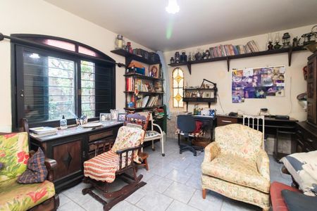 Sala 2 de casa à venda com 4 quartos, 200m² em Partenon, Porto Alegre