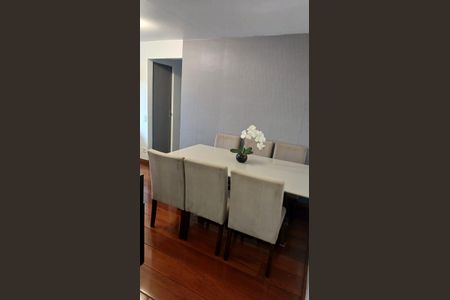 Apartamento à venda com 56m², 2 quartos e 1 vagaSala