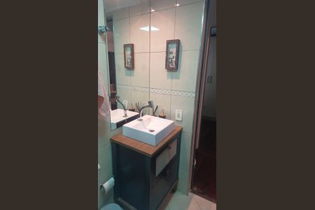 Banheiro de apartamento à venda com 2 quartos, 56m² em Sacoma, São Paulo