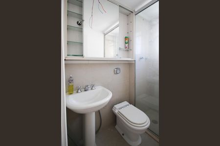 Apartamento à venda com 83m², 3 quartos e 1 vaga Apartamento à venda com 83m², 3 quartos e 1 vagaBanheiro 1
