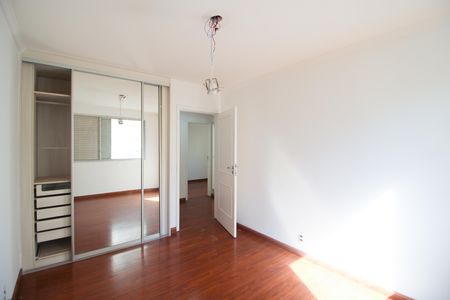 Apartamento à venda com 83m², 3 quartos e 1 vaga Apartamento à venda com 83m², 3 quartos e 1 vagaQuarto 1