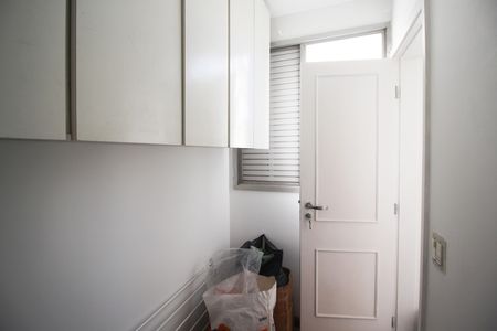 Apartamento à venda com 83m², 3 quartos e 1 vaga Apartamento à venda com 83m², 3 quartos e 1 vagaQuarto de Serviço