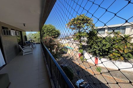 Apartamento à venda com 155m², 3 quartos e 2 vagas Apartamento à venda com 155m², 3 quartos e 2 vagasVaranda