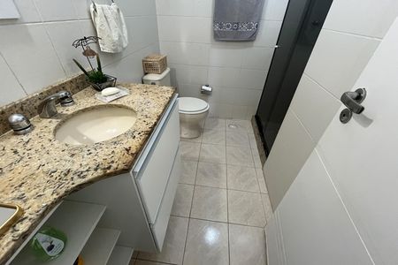 Banheiro 2 de apartamento à venda com 3 quartos, 155m² em Pitangueiras, Rio de Janeiro