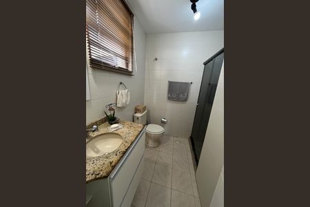 Apartamento à venda com 155m², 3 quartos e 2 vagas Apartamento à venda com 155m², 3 quartos e 2 vagasBanheiro 2