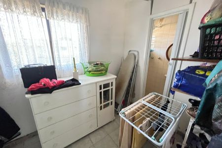 Apartamento à venda com 155m², 3 quartos e 2 vagas Apartamento à venda com 155m², 3 quartos e 2 vagasQuarto de Serviço