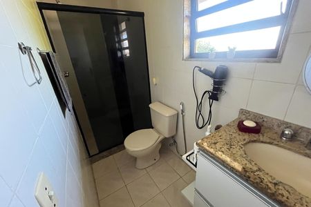 Apartamento à venda com 155m², 3 quartos e 2 vagas Apartamento à venda com 155m², 3 quartos e 2 vagasBanheiro 1