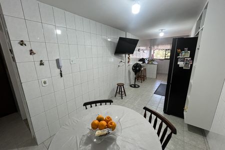 Apartamento à venda com 155m², 3 quartos e 2 vagas Apartamento à venda com 155m², 3 quartos e 2 vagasCozinha