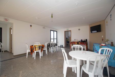 Apartamento à venda com 53m², 2 quartos e 2 vagas Apartamento à venda com 53m², 2 quartos e 2 vagasÁrea comum - Salão de festas