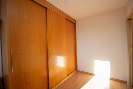 Apartamento à venda com 53m², 2 quartos e 2 vagas Apartamento à venda com 53m², 2 quartos e 2 vagasQuarto 2