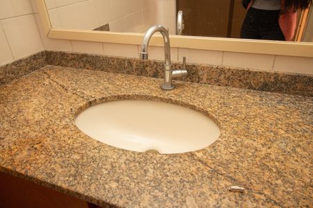 Apartamento à venda com 53m², 2 quartos e 2 vagas Apartamento à venda com 53m², 2 quartos e 2 vagasBanheiro