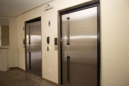 Apartamento à venda com 53m², 2 quartos e 2 vagas Apartamento à venda com 53m², 2 quartos e 2 vagasHall social