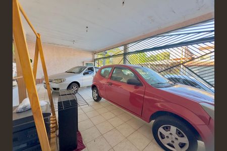 Garagem de casa à venda com 3 quartos, 250m² em Jardim Las Vegas, Guarulhos