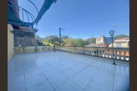 Sacada de casa à venda com 3 quartos, 250m² em Jardim Las Vegas, Guarulhos